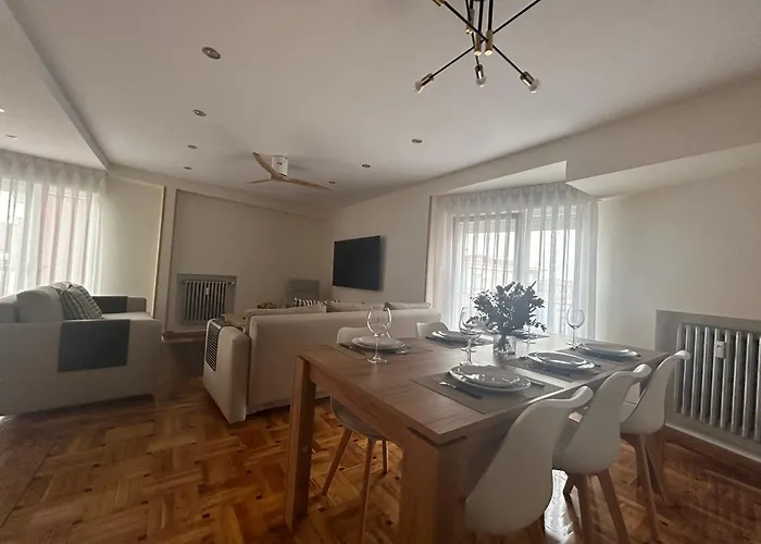 Llanes Vut-6201-as גיחון