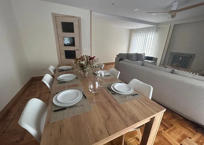 Llanes Vut-6201-as *